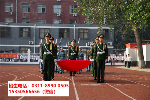 石家莊東華鐵路學(xué)校管得嚴(yán)嗎？