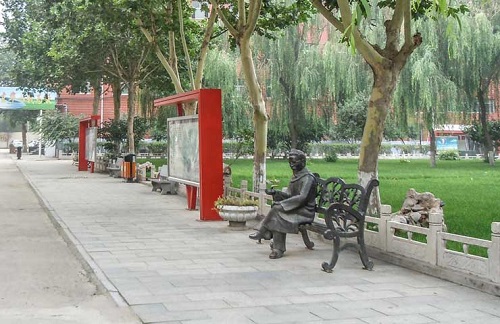 省外學(xué)生能報石家莊東華鐵路學(xué)校春季班嗎？